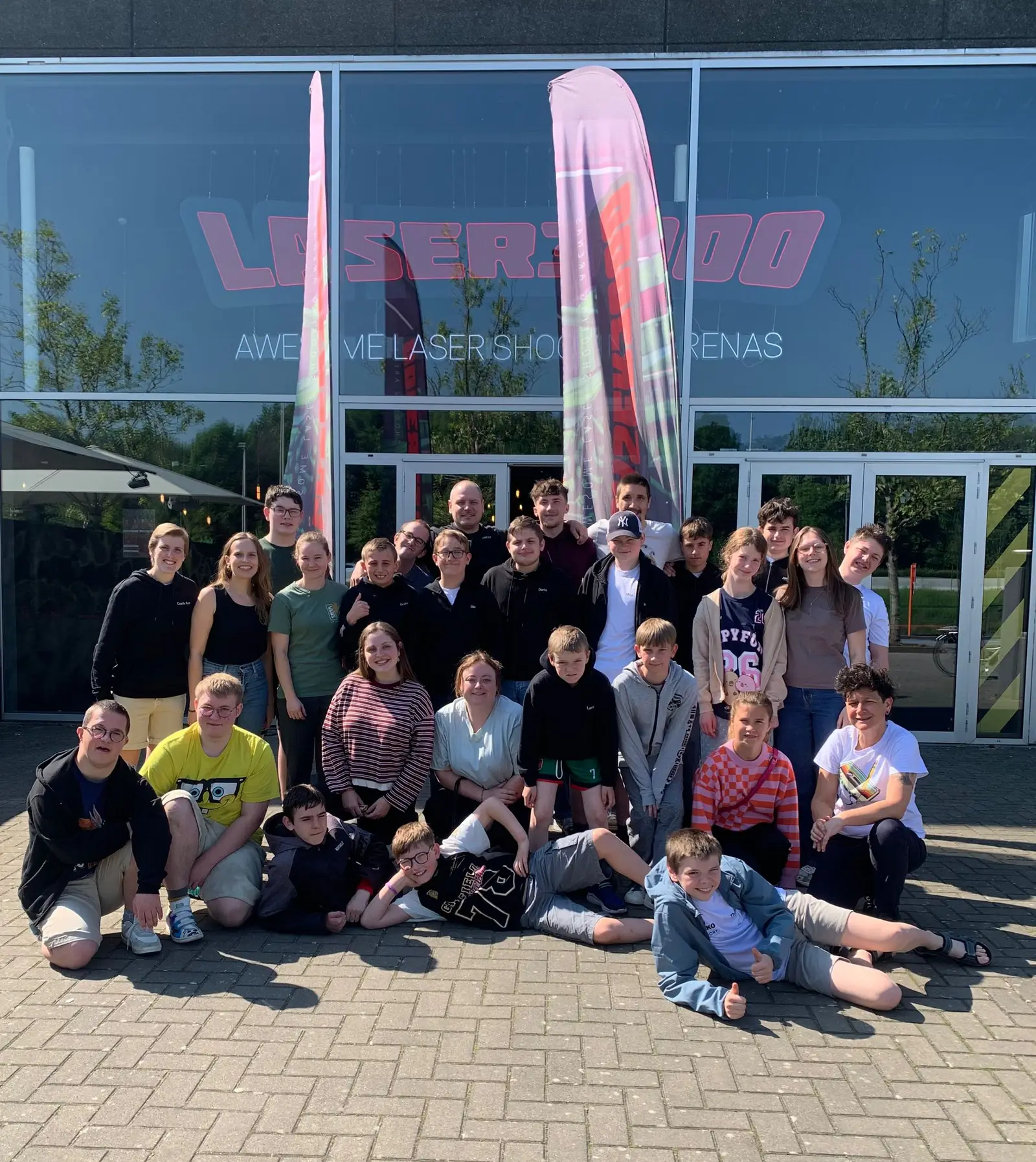 De groep van Factor G op uitstap